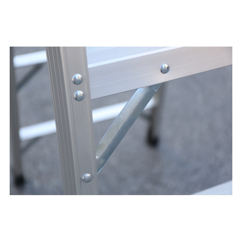 Aluminium Platform Ladder B detail image 2