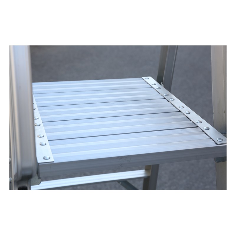 Aluminium Platform Ladder B detail image 3