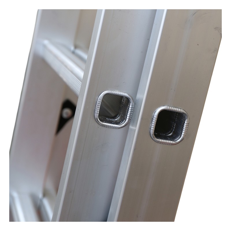 Three Section Smooth Frame Aluminium Ladder detail image 1